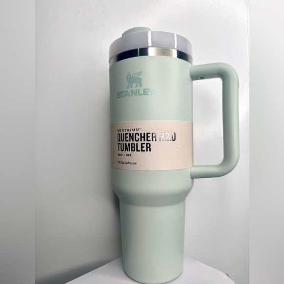 Stanley Accessories - Stanley FlowState Quencher H2.0 Tumbler / 40oz / Color: Mist